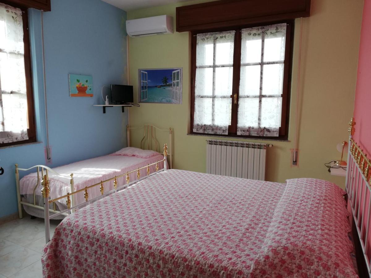 B&B Lago Mulargia Siurgus Donigala Quarto foto